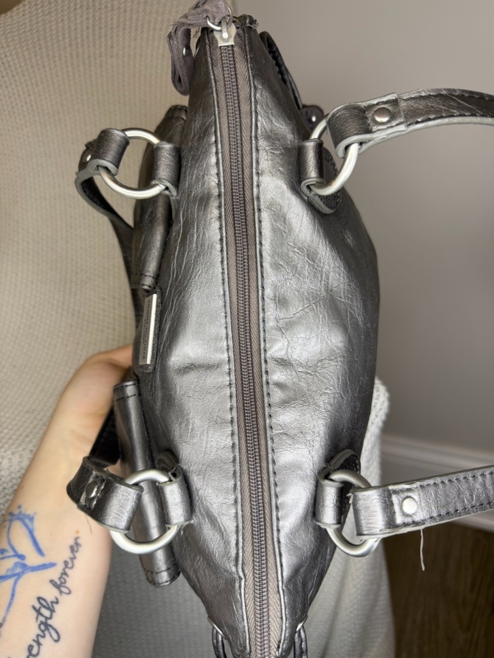 Vintage Tommy Hilfiger Gray Shoulder Bag Faux Leather Double Handle Purse - Picture 7 of 12